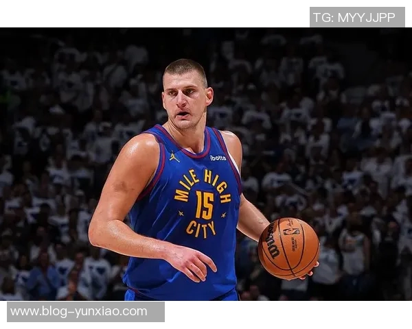 爱德华兹揭秘麦丹比赛时激情四溢的防守表现与平日高冷形象的反差